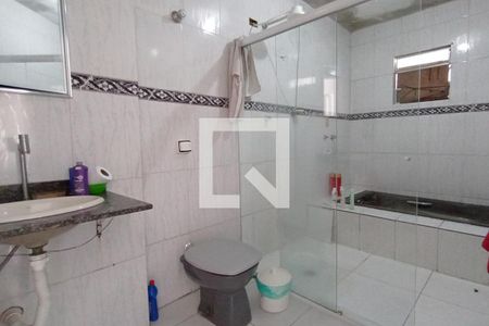 Casa à venda com 130m², 4 quartos e 2 vagasBanheiro 4