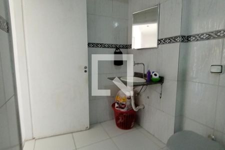 Casa à venda com 130m², 4 quartos e 2 vagasBanheiro 4