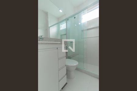 Apartamento para alugar com 65m², 2 quartos e 1 vaga Apartamento para alugar com 65m², 2 quartos e 1 vagaBanheiro Social