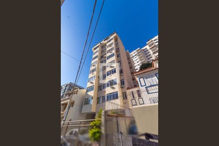Apartamento para alugar com 65m², 2 quartos e 1 vaga Apartamento para alugar com 65m², 2 quartos e 1 vagaFachada
