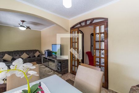 Sala de casa para alugar com 4 quartos, 300m² em Jardim Nova Poá, Poá