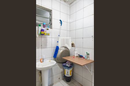 Casa à venda com 340m², 4 quartos e 1 vagaBanheiro 2