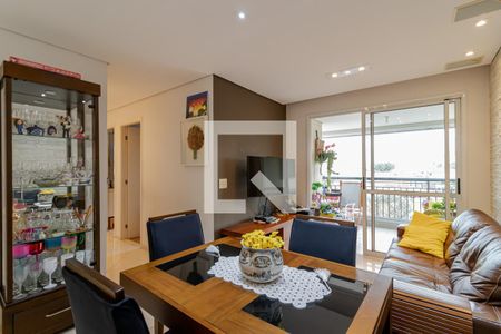 Sala de apartamento à venda com 3 quartos, 67m² em Vila Firmiano Pinto, São Paulo