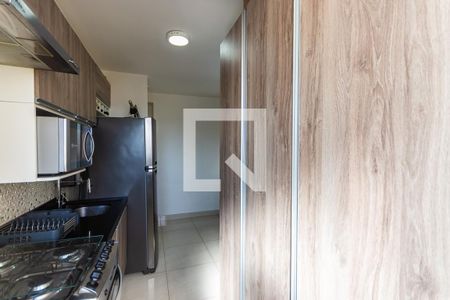 Apartamento à venda com 46m², 2 quartos e 1 vaga Apartamento à venda com 46m², 2 quartos e 1 vagaCozinha e Área de Serviço