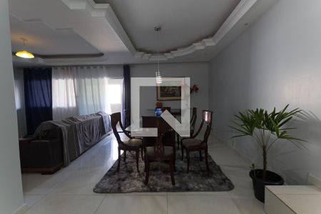 Sala de casa para alugar com 3 quartos, 230m² em Jardim Goiás, Goiânia