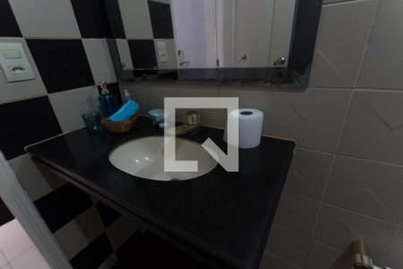 Lavabo de casa para alugar com 3 quartos, 230m² em Jardim Goiás, Goiânia