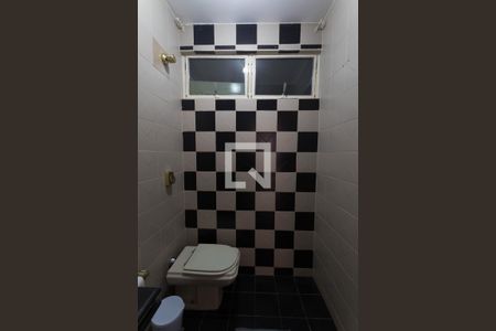 Lavabo de casa para alugar com 3 quartos, 230m² em Jardim Goiás, Goiânia