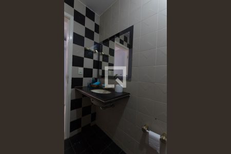 Lavabo de casa para alugar com 3 quartos, 230m² em Jardim Goiás, Goiânia