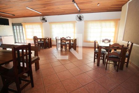 Casa de condomínio à venda com 130m², 4 quartos e 2 vagasÁrea comum - Salão de festas