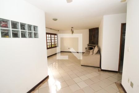 Sala de casa de condomínio à venda com 4 quartos, 130m² em Aberta dos Morros, Porto Alegre