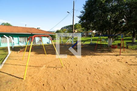 Casa de condomínio à venda com 130m², 4 quartos e 2 vagasÁrea Comum - Playground