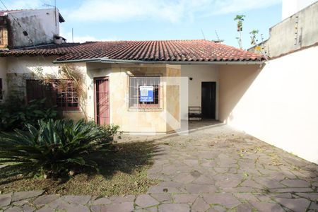 Casa de condomínio à venda com 130m², 4 quartos e 2 vagasFachada da Casa