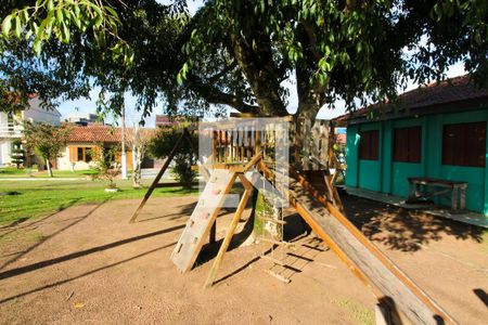 Casa de condomínio à venda com 130m², 4 quartos e 2 vagasÁrea Comum - Playground