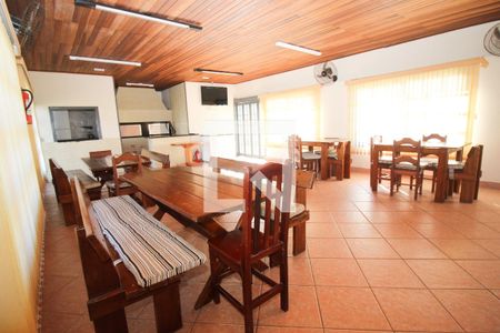 Casa de condomínio à venda com 130m², 4 quartos e 2 vagasÁrea comum - Salão de festas