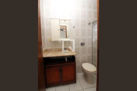 Casa de condomínio à venda com 130m², 4 quartos e 2 vagasBanheiro da Suíte