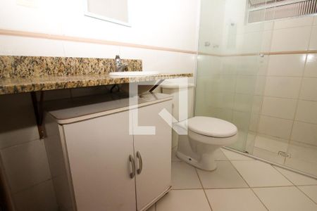 Casa de condomínio à venda com 130m², 4 quartos e 2 vagasBanheiro Social