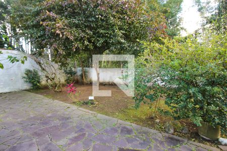 Casa de condomínio à venda com 130m², 4 quartos e 2 vagasJardim