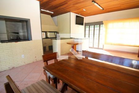 Casa de condomínio à venda com 130m², 4 quartos e 2 vagasÁrea comum - Salão de festas