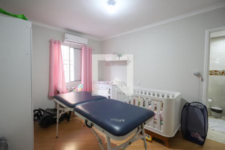 Casa à venda com 152m², 3 quartos e 2 vagasSuíte