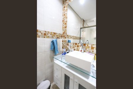 Casa à venda com 152m², 3 quartos e 2 vagasSuíte Banheiro