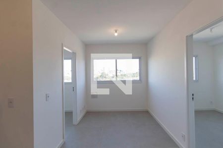 Sala e Cozinha Integrada de apartamento à venda com 2 quartos, 33m² em Vila Pierina, São Paulo