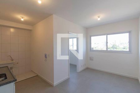 Sala e Cozinha Integrada de apartamento à venda com 2 quartos, 33m² em Vila Pierina, São Paulo