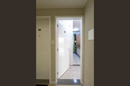 Apartamento para alugar com 82m², 3 quartos e 2 vagas Apartamento para alugar com 82m², 3 quartos e 2 vagasHall de Entrada