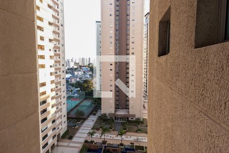 Apartamento para alugar com 82m², 3 quartos e 2 vagas Apartamento para alugar com 82m², 3 quartos e 2 vagasVista da Cozinha e Área de Serviço