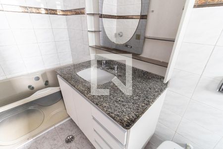 Casa à venda com 189m², 3 quartos e 4 vagasBanheiro da Suíte