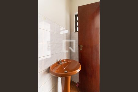 Casa à venda com 189m², 3 quartos e 4 vagasBanheiro de Serviço