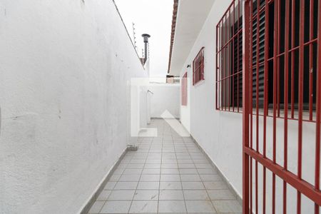 Casa à venda com 189m², 3 quartos e 4 vagasCorredor Lateral