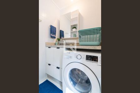 Banheiro Social/Lavanderia de kitnet/studio para alugar com 1 quarto, 21m² em Vila Clementino, São Paulo