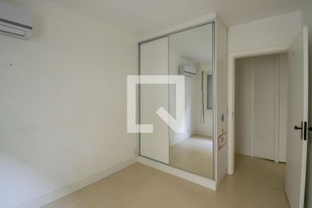 Quarto 1 de apartamento à venda com 2 quartos, 73m² em Teresópolis, Porto Alegre