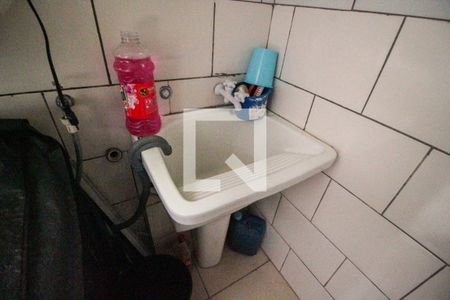 Casa de condomínio à venda com 64m², 2 quartos e 1 vagaÁrea de Serviço