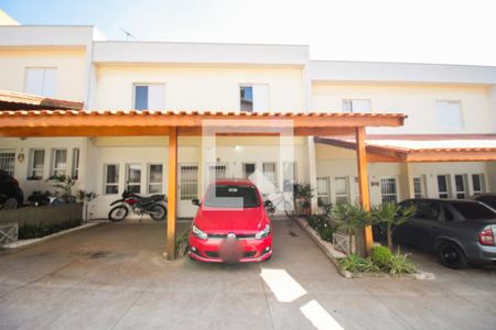 Casa de condomínio à venda com 64m², 2 quartos e 1 vagaFachada da Casa