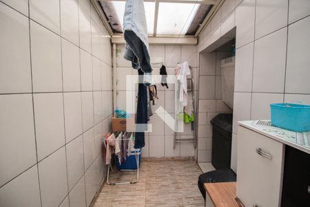 Casa de condomínio à venda com 64m², 2 quartos e 1 vagaÁrea de Serviço