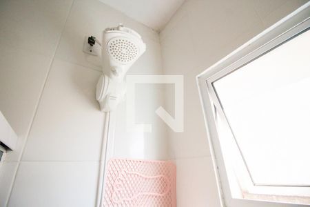 Casa de condomínio à venda com 64m², 2 quartos e 1 vagaBanheiro