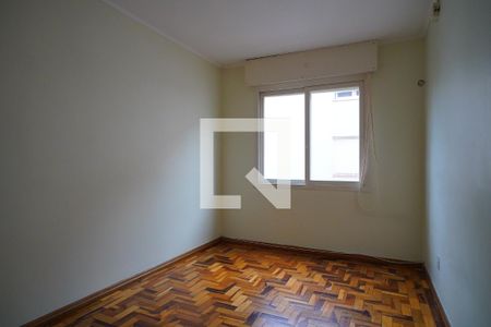 Quarto 1 de apartamento para alugar com 2 quartos, 60m² em Passo da Areia, Porto Alegre