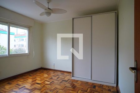 Quarto 2 de apartamento para alugar com 2 quartos, 60m² em Passo da Areia, Porto Alegre