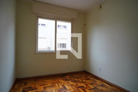 Quarto 1 de apartamento para alugar com 2 quartos, 60m² em Passo da Areia, Porto Alegre