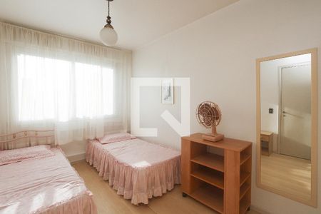 Quarto de apartamento à venda com 1 quarto, 40m² em Jardim Floresta, Porto Alegre
