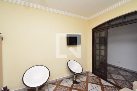 Casa à venda com 384m², 3 quartos e 4 vagas Casa à venda com 384m², 3 quartos e 4 vagasEscritório