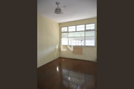 Sala de apartamento à venda com 2 quartos, 64m² em Jardim Carioca, Rio de Janeiro