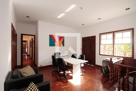 Casa à venda com 630m², 5 quartos e 8 vagasQuarto 2