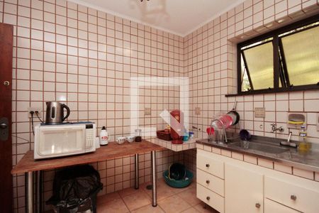 Casa à venda com 630m², 5 quartos e 8 vagasPiso Inferior