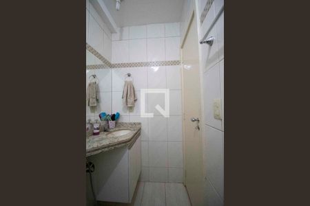 Apartamento à venda com 88m², 3 quartos e 1 vaga Apartamento à venda com 88m², 3 quartos e 1 vagaBanheiro