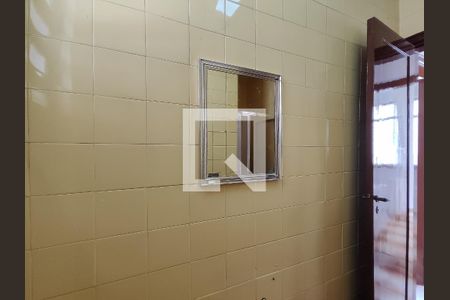 Apartamento para alugar com 94m², 2 quartos e sem vaga Apartamento para alugar com 94m², 2 quartos e sem vagaBanheiro Corredor