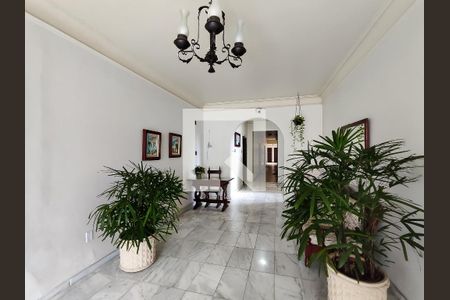 Apartamento para alugar com 94m², 2 quartos e sem vaga Apartamento para alugar com 94m², 2 quartos e sem vagaFachada e portaria