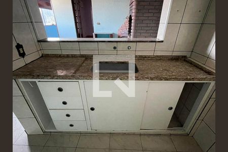 Casa para alugar com 250m², 5 quartos e 2 vagasCozinha e Churrasqueira