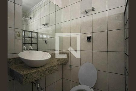 Casa para alugar com 250m², 5 quartos e 2 vagasBanheiro 1